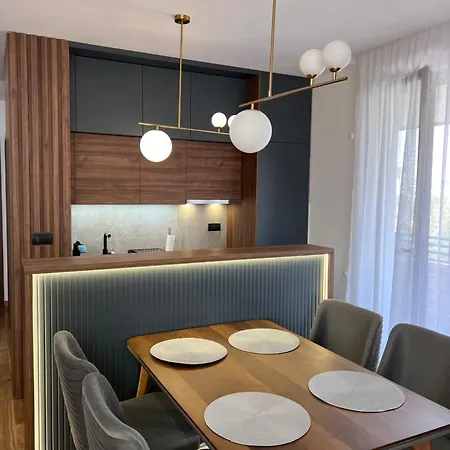 Apartment Tricolore