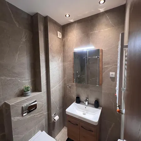 Tricolore アパート *